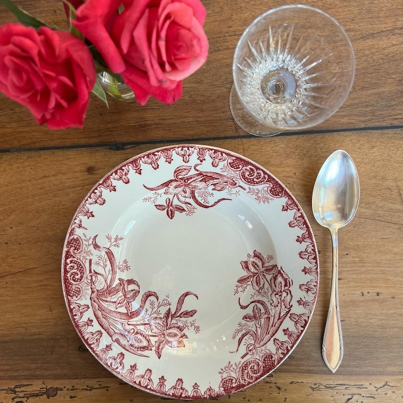 assiettes-creuses-iris-ste-amandinoise-faience-francaise-vintage-brocnpeps