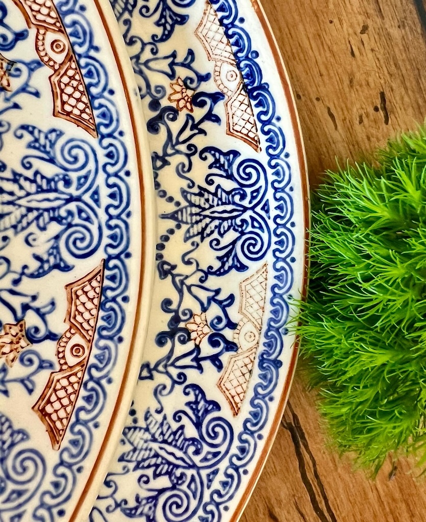 assiette-plate-rouennais-longwy-vaisselle-faience-france-art-de-la-table-brocnpeps