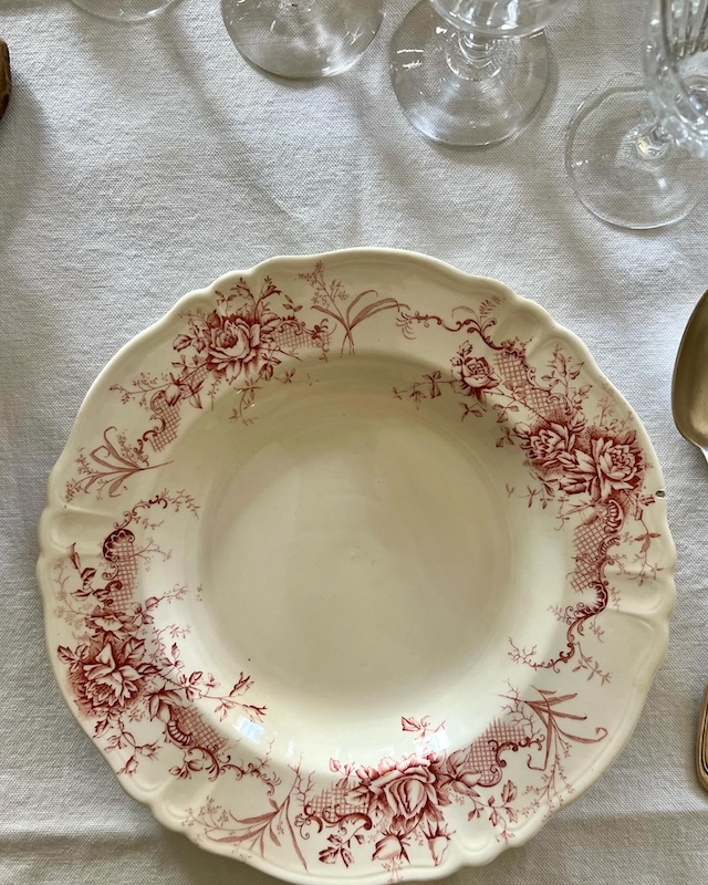 assiette-creuse-lonchamp-rose-rocroy-vintage-vaisselle-brocnpeps