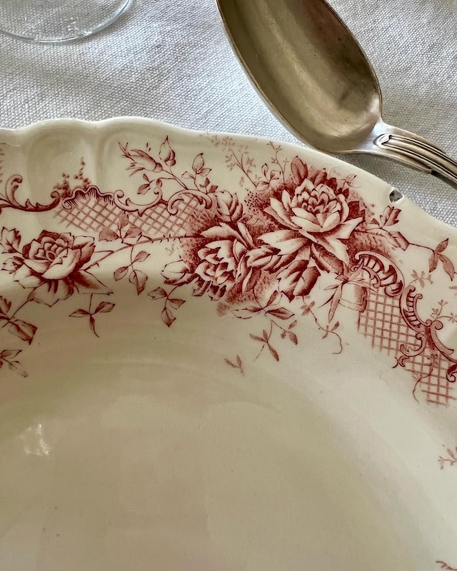 assiette-creuse-lonchamp-rose-rocroy-vintage-vaisselle-brocnpeps