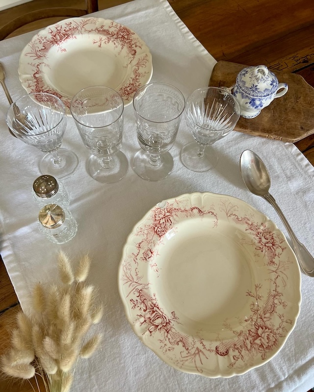 assiette-creuse-lonchamp-rose-rocroy-vintage-vaisselle-brocnpeps