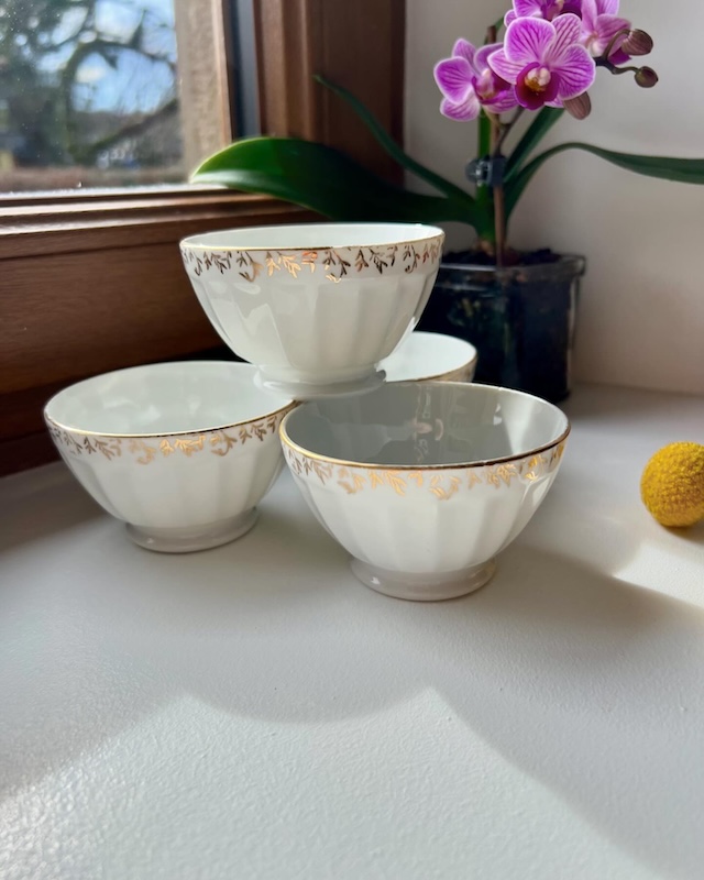bols_espresso_longchamp_doré_vintage_terre_de_fer_brocnpeps