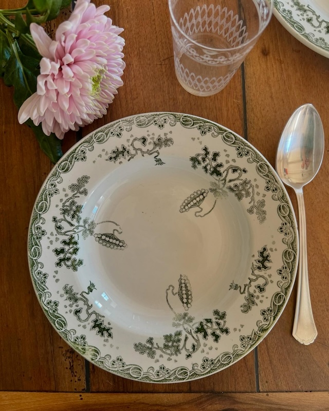 assiettes_creuses_modern_style_st_Amand_vert_vaisselle_vintage_brocnpeps