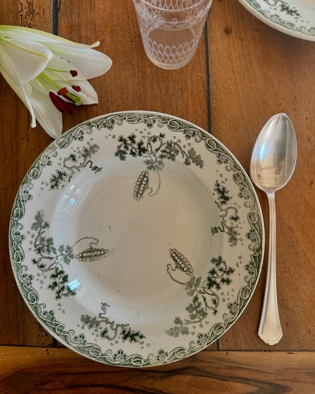 assiettes_creuses_modern_style_st_Amand_vert_vaisselle_vintage_brocnpeps