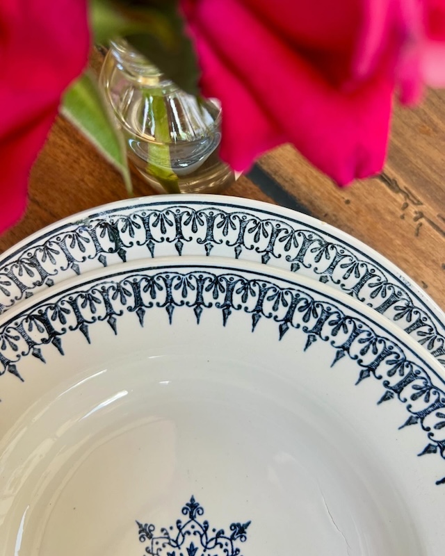 assiettes_creuses_primax_st_amand_bleu_duo_vaisselle_ancienne_terre_de_fer_brocnpeps